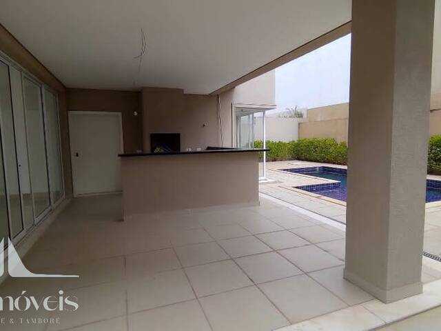 Casa para Venda em Santana de Parnaíba - 4