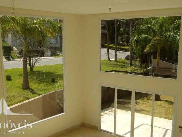 Casa para Venda em Santana de Parnaíba - 4