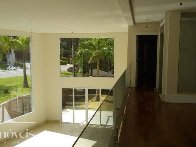 Casa para Venda em Santana de Parnaíba - 5