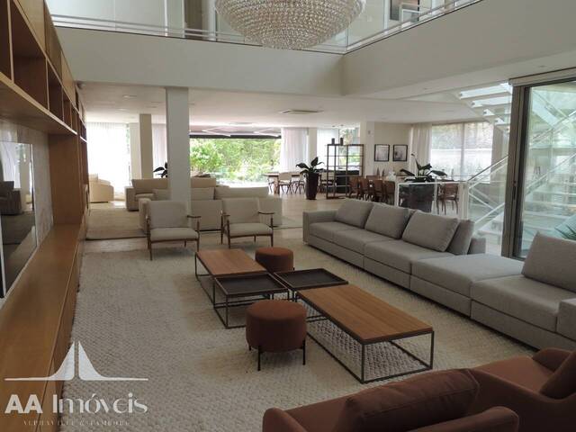 #76 - Casa para Venda em Barueri - SP