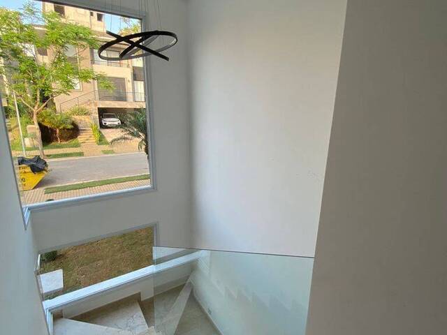 #98 - Casa para Venda em Santana de Parnaíba - SP