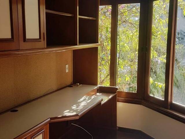 Casa para Venda em Santana de Parnaíba - 4