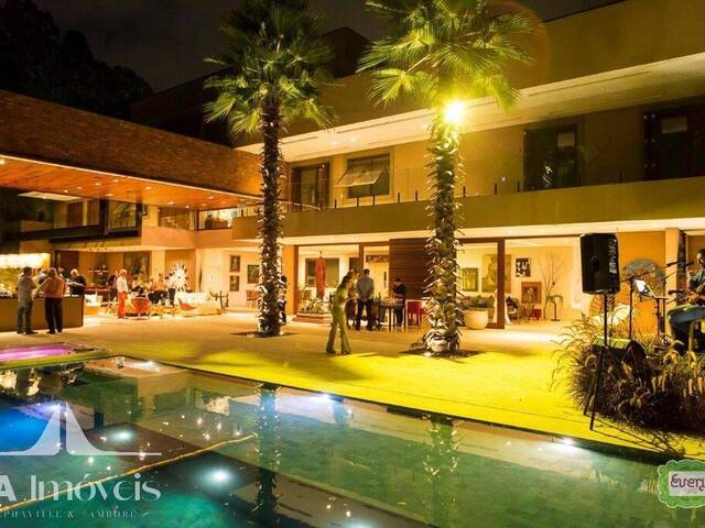 #102 - Casa para Venda em Santana de Parnaíba - SP