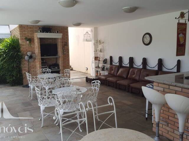 Casa para Venda em Santana de Parnaíba - 5