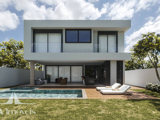 Casa para Venda em Santana de Parnaíba - 4