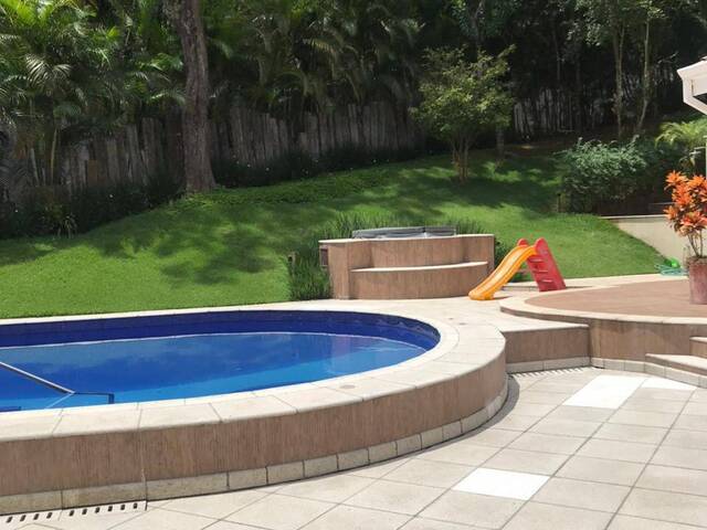 #167 - Casa para Venda em Santana de Parnaíba - SP