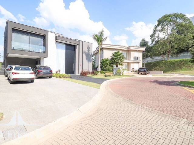 #204 - Casa para Venda em Santana de Parnaíba - SP