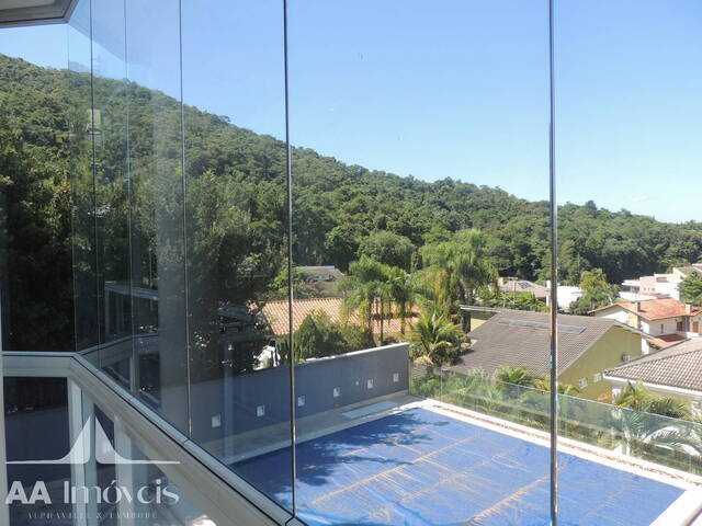 #214 - Casa para Venda em Santana de Parnaíba - SP