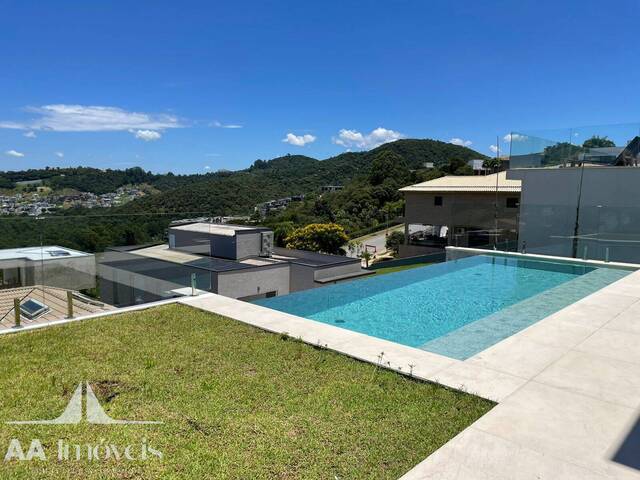 Casa para Venda em Santana de Parnaíba - 5