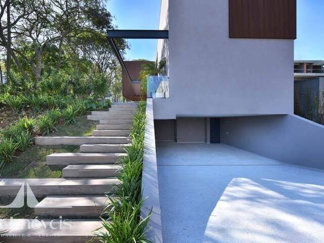#276 - Casa para Venda em Santana de Parnaíba - SP
