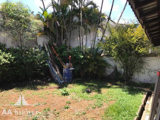 Casa para Venda em Santana de Parnaíba - 5