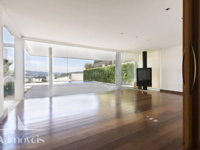 #309 - Casa para Venda em Santana de Parnaíba - SP