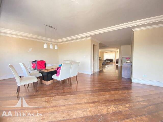 #327 - Casa para Venda em Santana de Parnaíba - SP