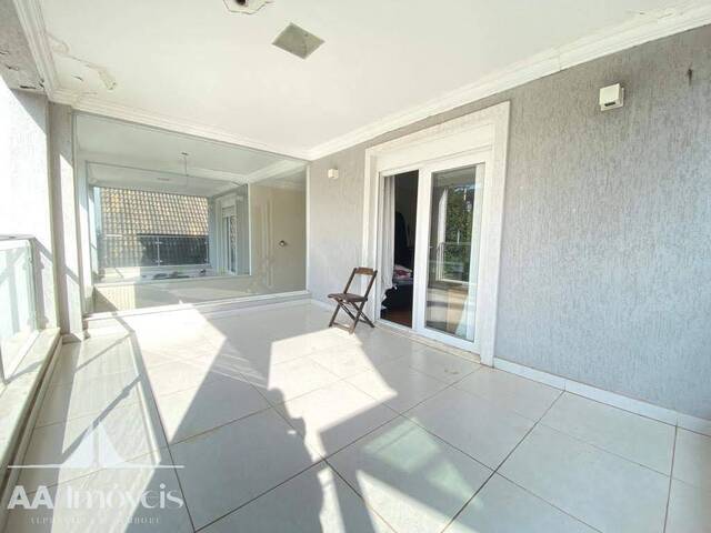 Casa para Venda em Santana de Parnaíba - 5