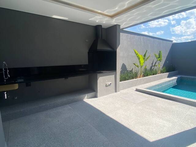 #328 - Casa para Venda em Santana de Parnaíba - SP