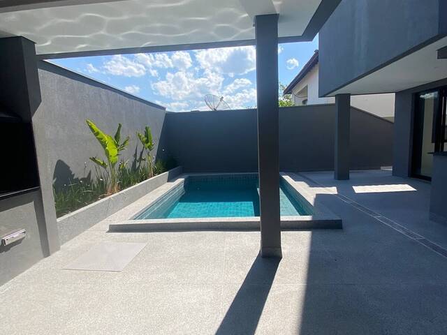 #328 - Casa para Venda em Santana de Parnaíba - SP