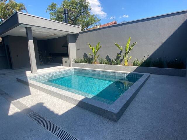 Casa para Venda em Santana de Parnaíba - 4