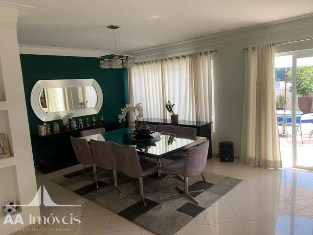 Casa para Venda em Santana de Parnaíba - 4