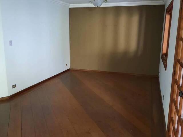 Casa para Venda em Santana de Parnaíba - 5