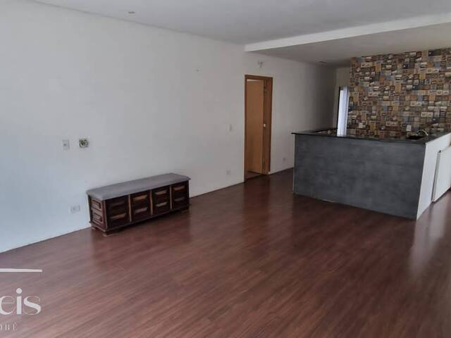 Casa para Venda em Santana de Parnaíba - 3