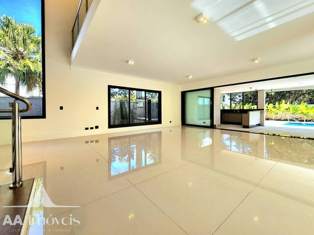 #436 - Casa para Venda em Barueri - SP