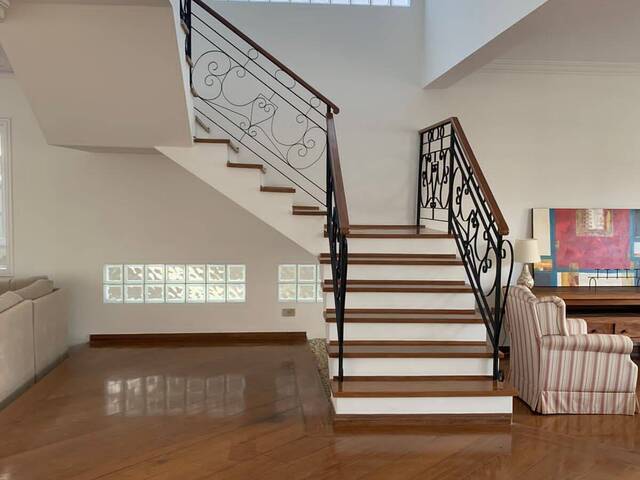 #458 - Casa para Locação em Santana de Parnaíba - SP