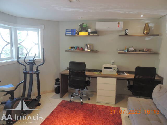 #472 - Casa para Venda em Santana de Parnaíba - SP