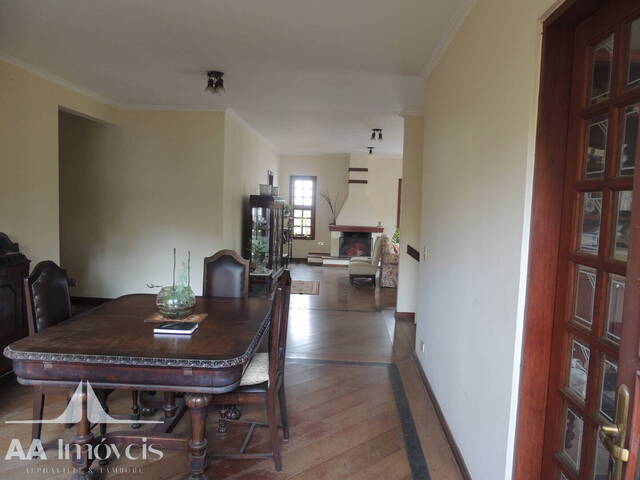 Casa para Venda em Santana de Parnaíba - 3