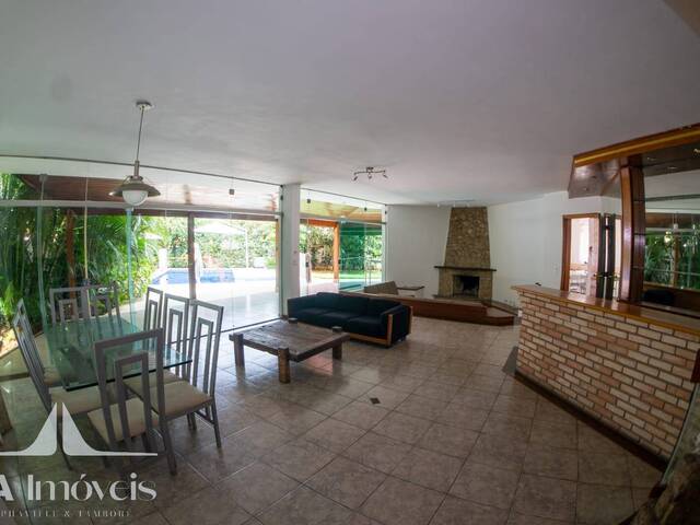 Casa para Venda em Santana de Parnaíba - 4