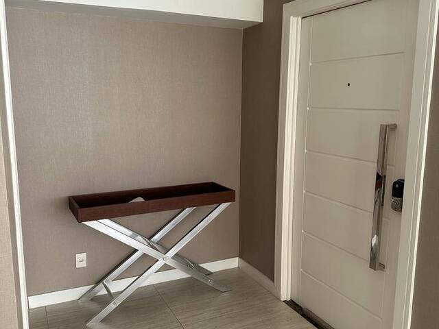 #489 - Apartamento para Venda em Barueri - SP