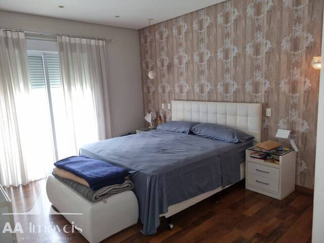Apartamento para Venda em Santana de Parnaíba - 4