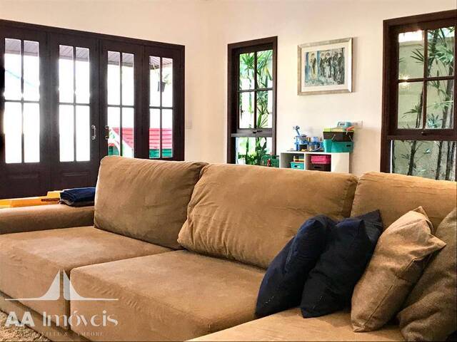 #509 - Casa para Venda em Santana de Parnaíba - SP