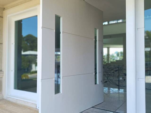 #511 - Casa para Venda em Santana de Parnaíba - SP