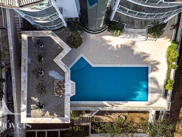 #512 - Casa para Venda em Santana de Parnaíba - SP