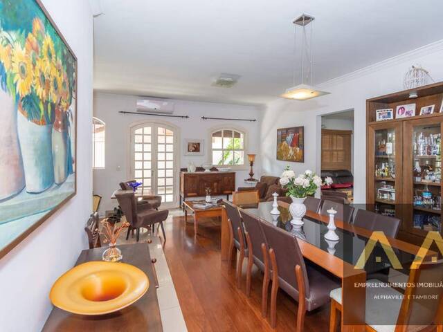 #523 - Casa para Venda em Santana de Parnaíba - SP