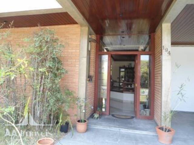 #534 - Casa para Venda em Santana de Parnaíba - SP