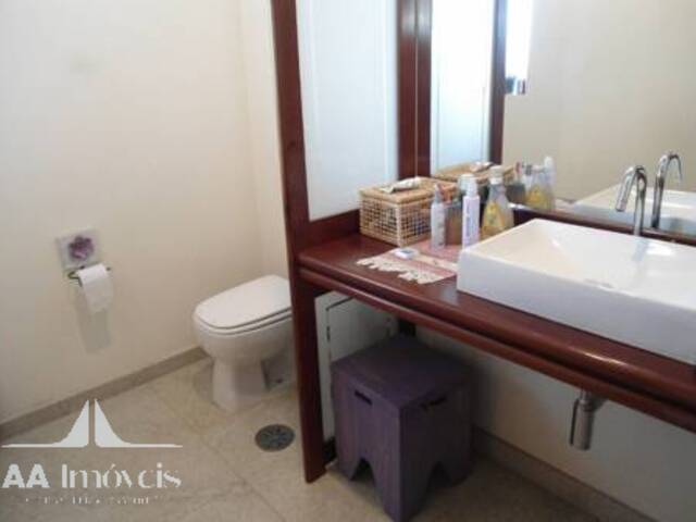 #534 - Casa para Venda em Santana de Parnaíba - SP