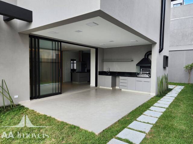 Casa para Venda em Santana de Parnaíba - 5
