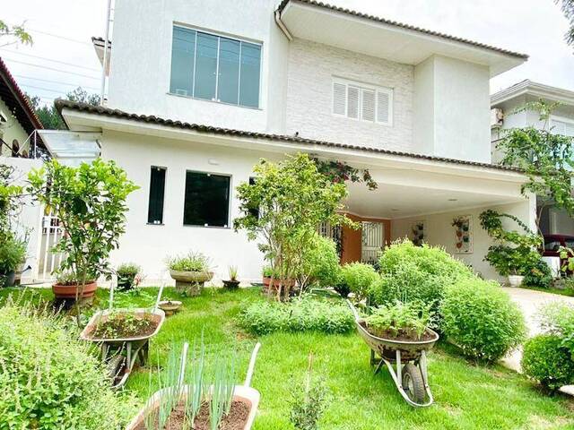 #563 - Casa em condomínio para Venda em Santana de Parnaíba - SP
