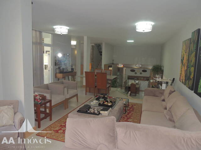 Casa para Venda em Santana de Parnaíba - 1