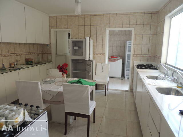 Casa para Venda em Santana de Parnaíba - 5