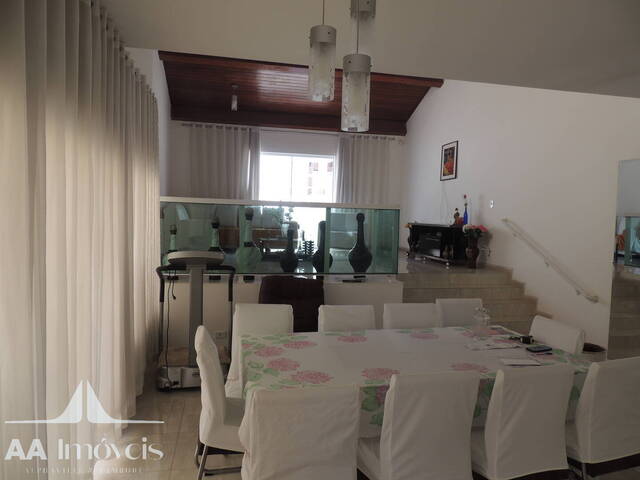 Casa para Venda em Santana de Parnaíba - 2