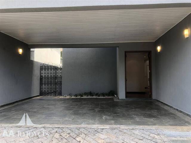 Casa para Venda em Santana de Parnaíba - 5