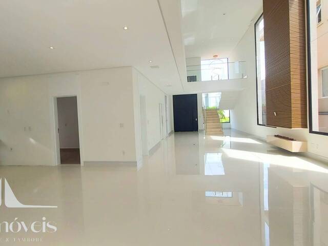 Casa para Venda em Santana de Parnaíba - 5