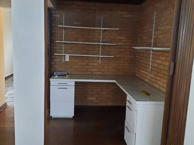 Casa para Venda em Santana de Parnaíba - 4