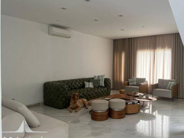 #596 - Casa para Venda em Santana de Parnaíba - SP