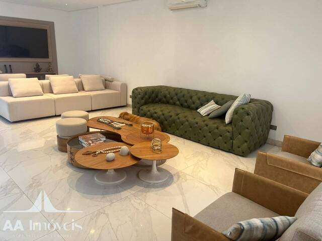 #596 - Casa para Venda em Santana de Parnaíba - SP