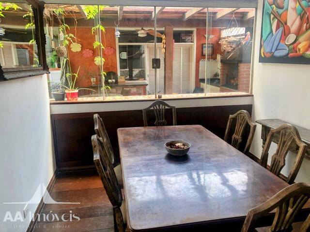 #647 - Casa para Venda em Santana de Parnaíba - SP