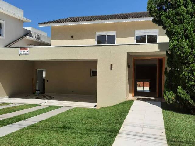 #649 - Casa para Venda em Santana de Parnaíba - SP