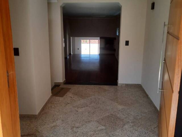 #649 - Casa para Venda em Santana de Parnaíba - SP